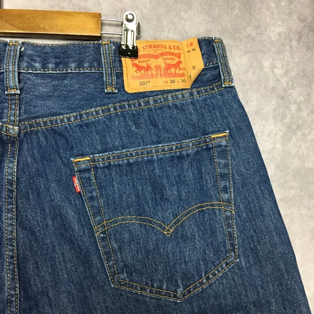 Levis Mens 501 Original Fit Blue Jeans size 38x30 Button Fly Cotton Denim Copper